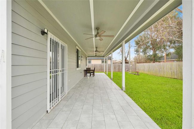 Large, covered patio. | Image 39
