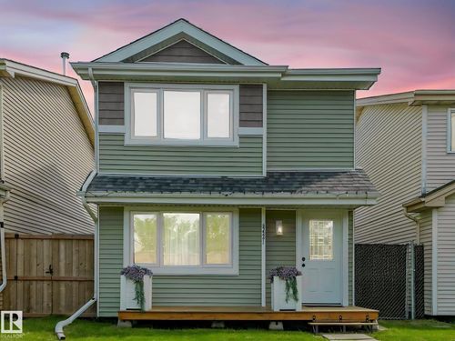 5421 22 Ave Nw, Edmonton, AB, T6L4V1 | Card Image