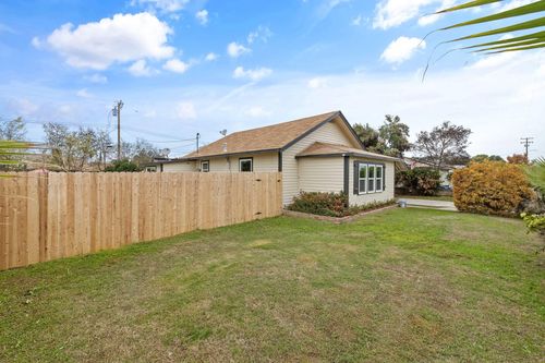 33239 Road 160, Ivanhoe, CA, 93235-1115 | Card Image