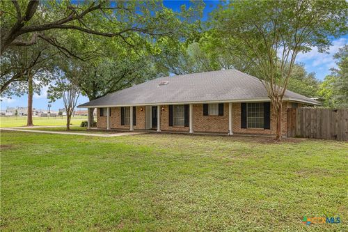 602 Bingham Rd, Victoria, TX, 77904-1365 | Card Image
