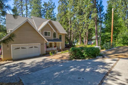 105 Avery Sheep Ranch Rd, Avery, CA, 95224-7031 | Card Image