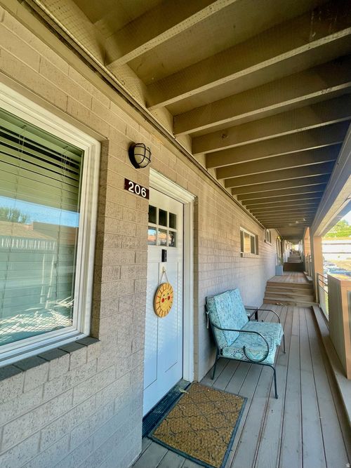 206-650 N 300 W, Salt Lake City, UT, 84103-1365 | Card Image