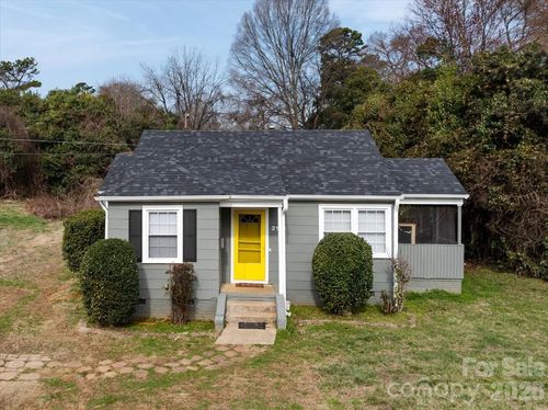 3133 Columbus Cir, Charlotte, NC, 28208-5017 | Card Image