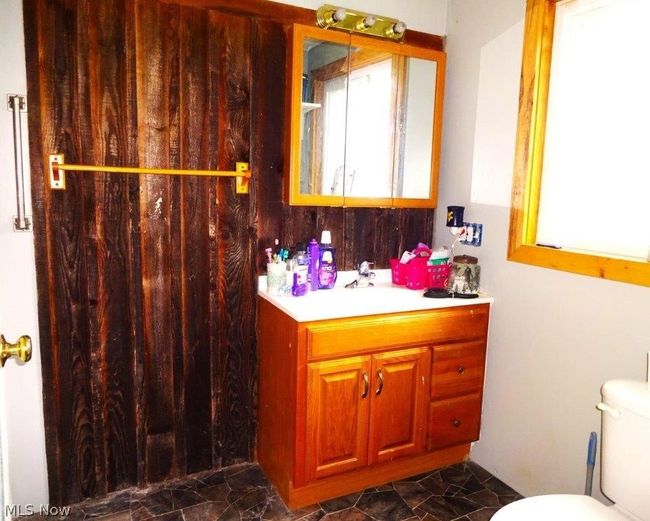 14479 Elk River Rd, House other with 2 bedrooms, 2 bathrooms and null parking in Duck WV | Image 9