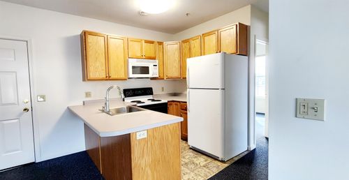apt-202-2 Railroad Ave, Merrimack, NH, 03054-4180 | Card Image