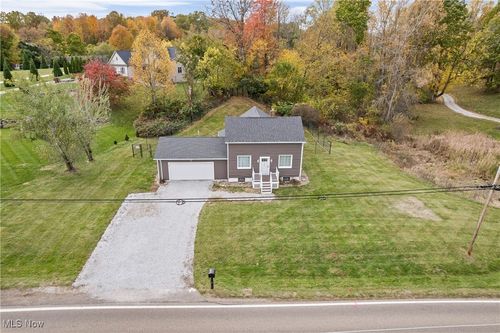 4786 Mayfair Rd, North Canton, OH, 44720-1220 | Card Image