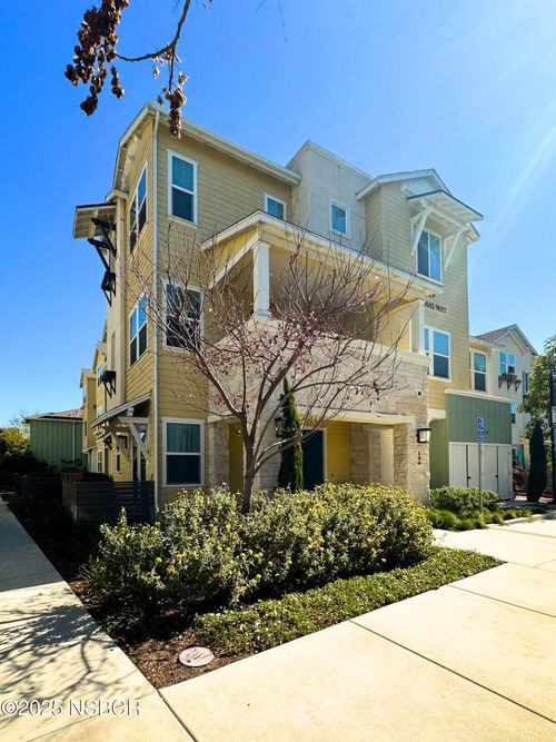 unit-105-519 Bolinas Way, Goleta, CA, 93117-3879 | Card Image