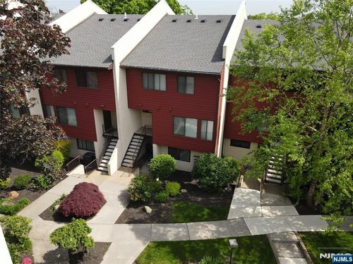 109 River Rd, Nutley, NJ, 07110-3523 | Card Image