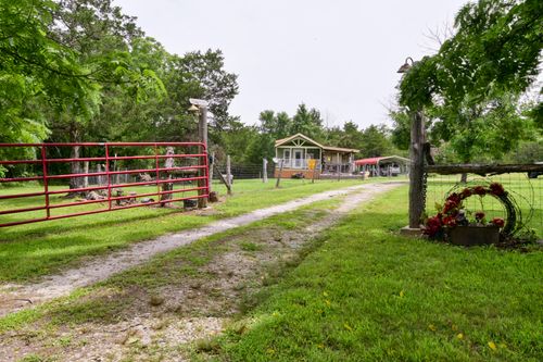 25086 State Highway M, Cassville, MO, 65625-9034 | Card Image