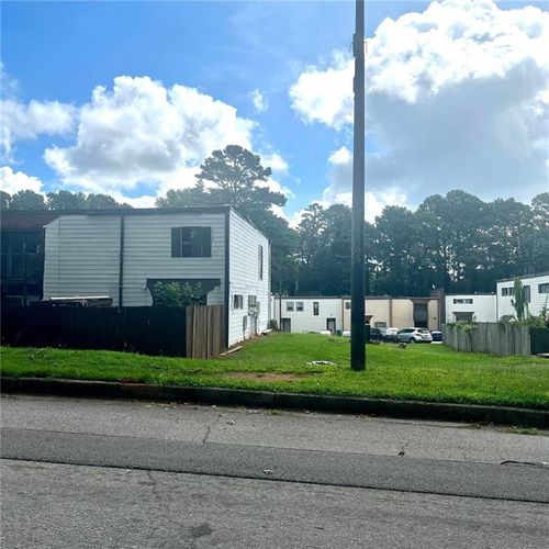 5918 Sutcliff Sq, Lithonia, GA, 30058-4784 | Card Image