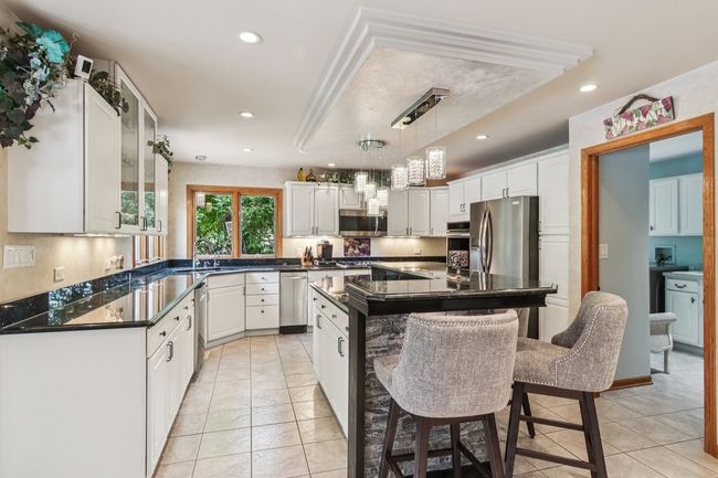22454 Hinspeter Dr, House other with 4 bedrooms, 4 bathrooms and 3 parking in Frankfort IL | Image 13