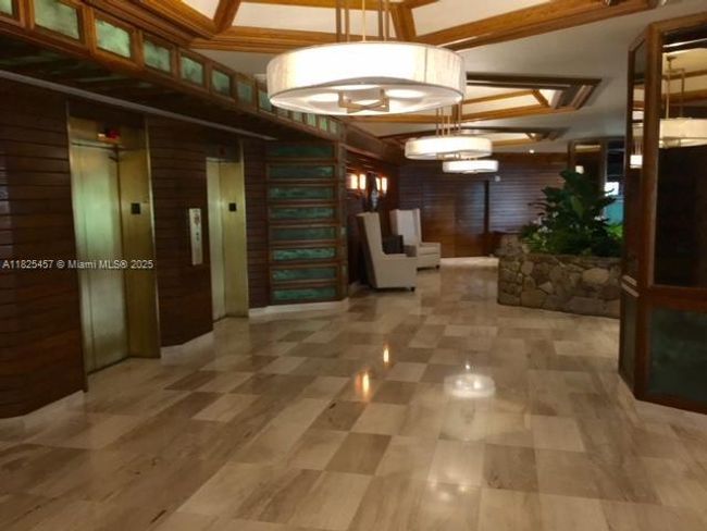 APT-1009 - 1000 Quayside Ter, Condo with 2 bedrooms, 2 bathrooms and null parking in Miami FL | Image 23