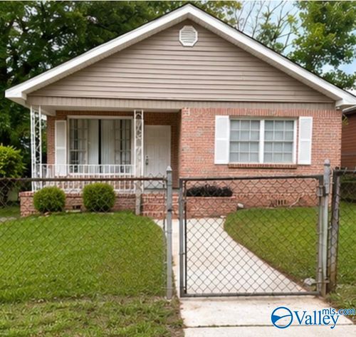 270 55th St, Fairfield, AL, 35064-2126 | Card Image