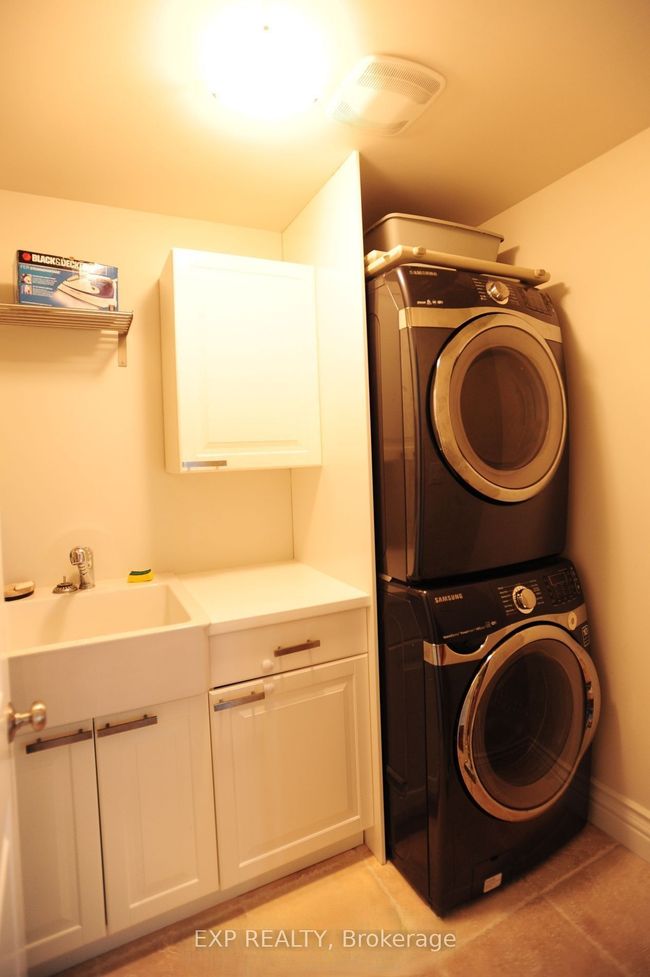 212 Cameron Cres, House other with 4 bedrooms, 3 bathrooms and 6 parking in Keswick ON | Image 11