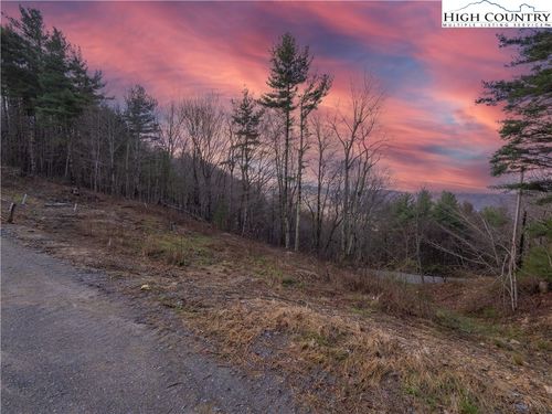 65 Cloudrise Ln, Banner Elk, NC, 28604 | Card Image