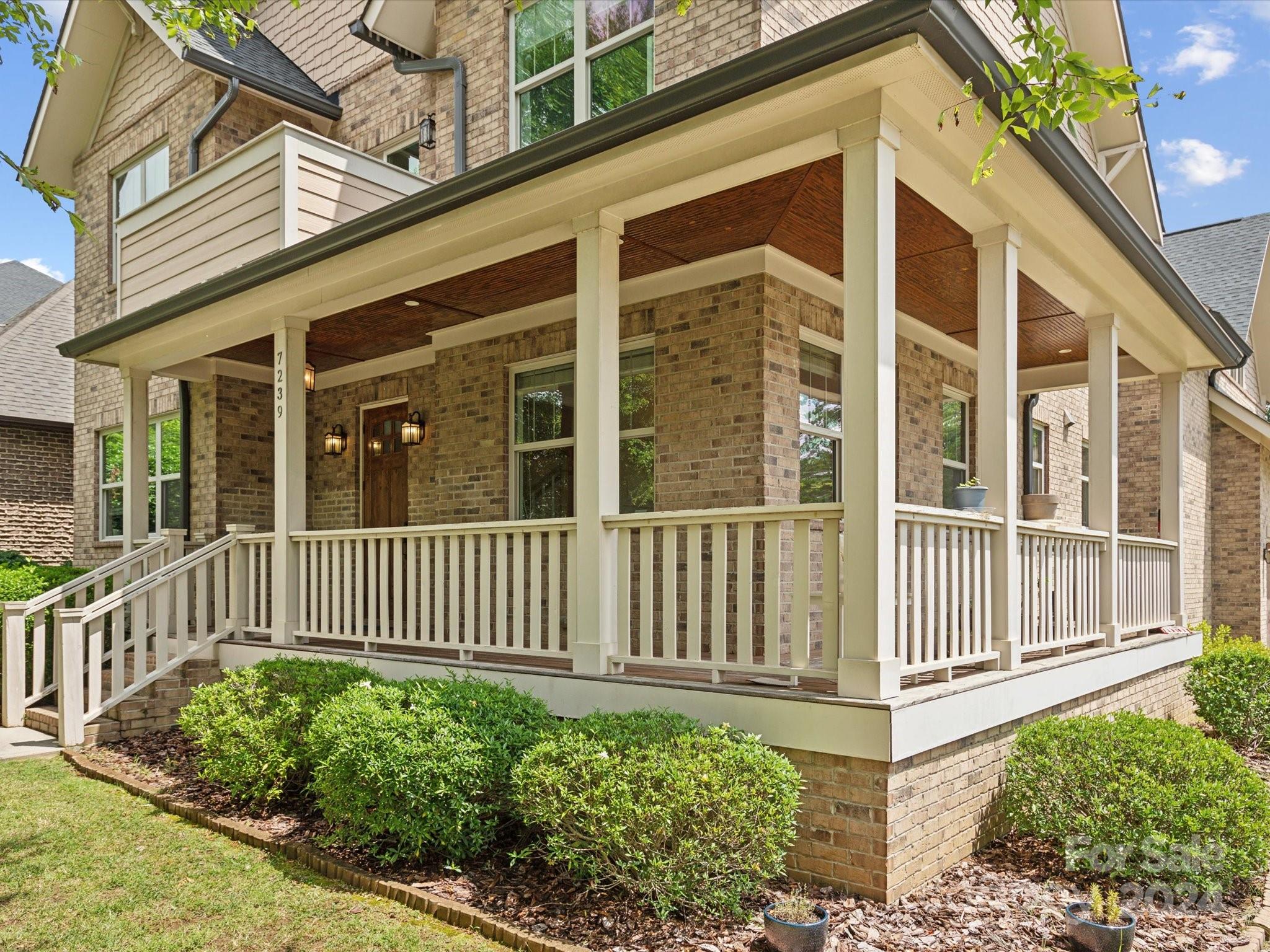 Sheffingdell Dr, Charlotte, NC 28226