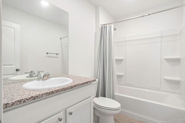 7119 Satellite Way, House other with 3 bedrooms, 2 bathrooms and null parking in San Antonio TX | Image 13