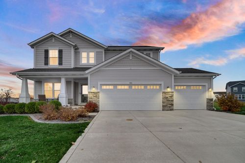 540 Lily Ct, Valparaiso, IN, 46385-0054 | Card Image