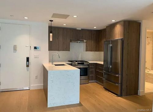 apt-5f-4620 11th St, Long Island City, NY, 11101-6347 | Card Image