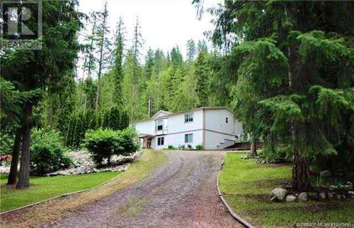 9000 Hummingbird Dr, Swansea Point, BC, V0E2K2 | Card Image