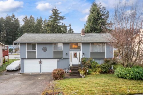 2750 Cambridge Drive, Steilacoom, WA, 98388 | Card Image