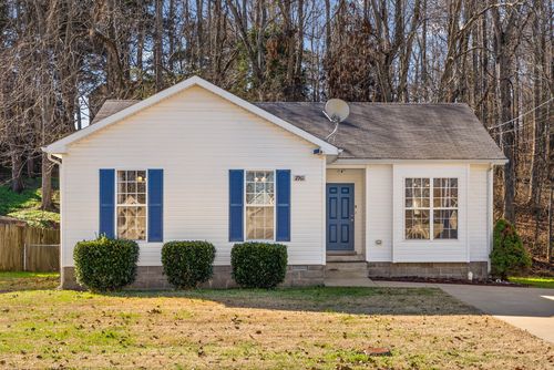 2961 Core Dr, Clarksville, TN, 37040-2861 | Card Image