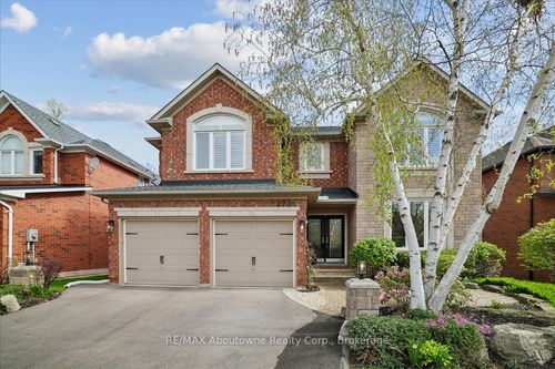 1794 Glenvista Dr, Oakville, ON, L6H6K5 | Card Image