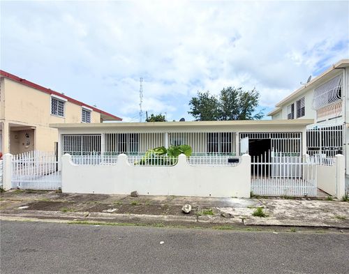 r-17-10 Flamboyan St, Fort Buchanan, PR, 00934 | Card Image