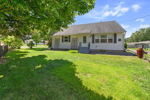 2116 Bush St, Red Wing, MN, 55066-3709 | Card Image
