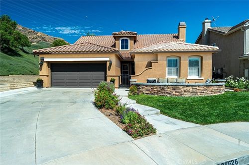 28626 Natalie Ln, Santa Clarita, CA, 91390-5721 | Card Image