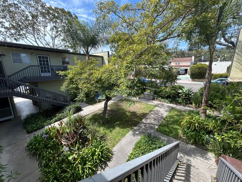 3-1423 Park Place, Santa Barbara, CA, 93103 | Card Image