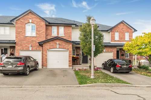 12-311 8 Highway, Hamilton, ON, L8G5G5 | Card Image