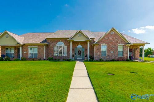 76 Jackson Way, Decatur, AL, 35603-5168 | Card Image