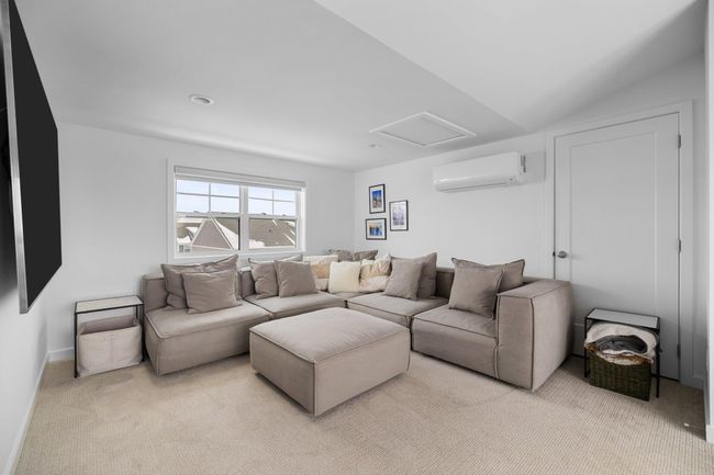 2946 Corston Rd, Condo with 4 bedrooms, 4 bathrooms and null parking in Ann Arbor MI | Image 33