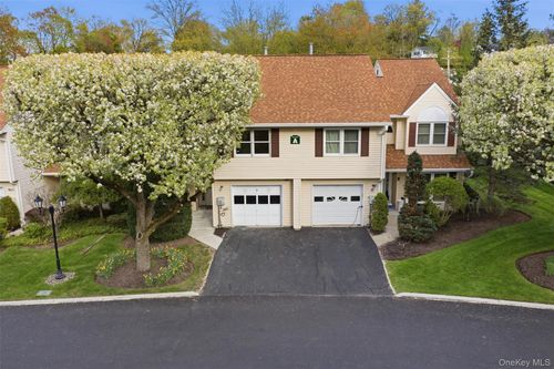 4 Trevor Lake Dr, Congers, NY, 10920-1758 | Card Image