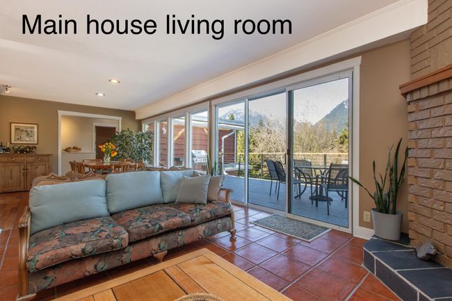 40549 Ayr Dr, House other with 6 bedrooms, 5 bathrooms and 6 parking in Squamish BC | Image 8
