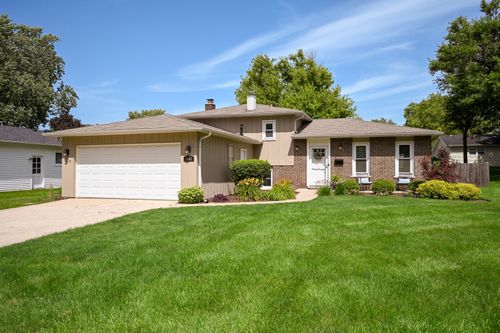 1967 Nottingham Ln, Wheaton, IL, 60189-8520 | Card Image