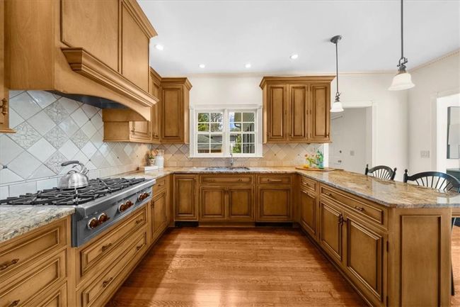 4635 High Point Rd, House other with 6 bedrooms, 4 bathrooms and null parking in Sandy Springs GA | Image 15