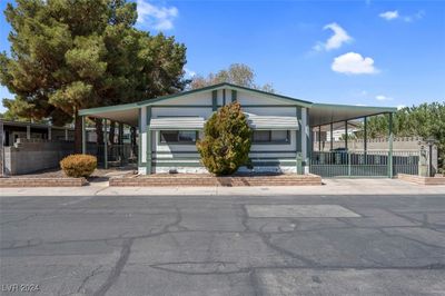 2925 Gavilan Lane, House other with 3 bedrooms, 2 bathrooms and null parking in Las Vegas NV | Image 2