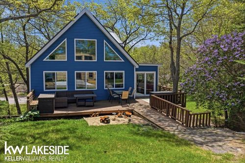 5815 Oak Pointe Drive, Caseville Township, MI, 48725 | Card Image