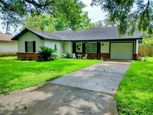 1500 Andrea Dr, Bay City, TX, 77414-3744 | Card Image