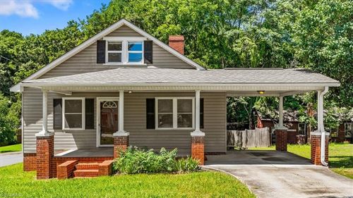 1025 Lawson St, Eden, NC, 27288-5911 | Card Image