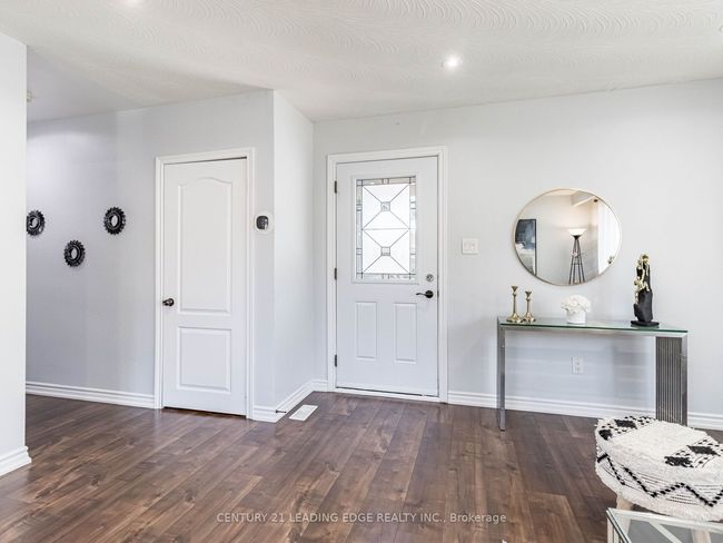 7 Coniston Ave, House other with 5 bedrooms, 3 bathrooms and 6 parking in Brampton ON | Image 6