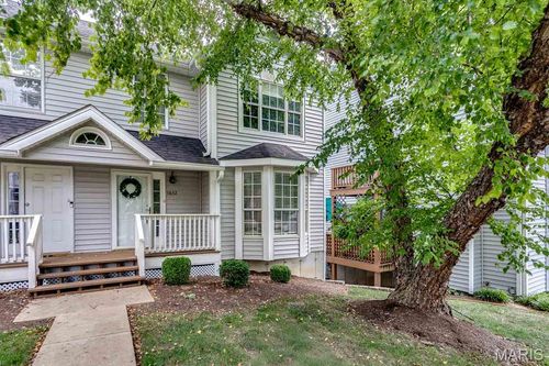 1632 Whispering Creek Dr, Ballwin, MO, 63021-8475 | Card Image