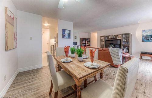 214-185 Kehl St, Kitchener, ON, N2M5B9 | Card Image