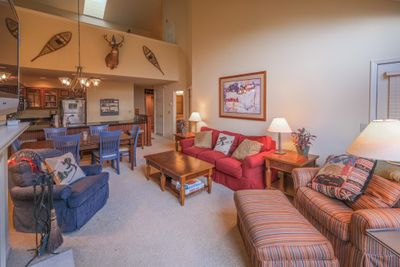 L304 - 22 Harrison Lane, Condo with 3 bedrooms, 2 bathrooms and null parking in Ludlow VT | Image 2