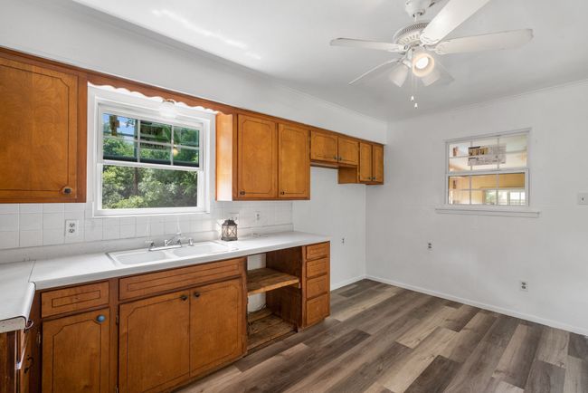 203 N Anderson St, House other with 4 bedrooms, 1 bathrooms and null parking in Rising Star TX | Image 13