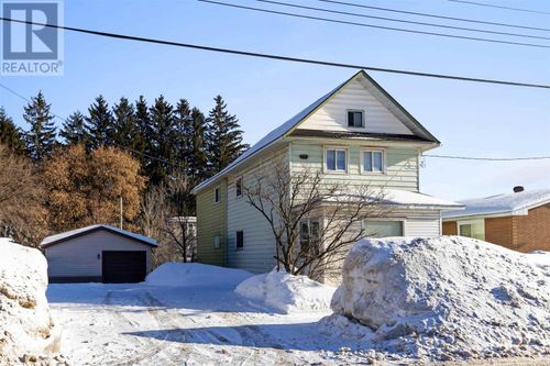 204 Goulais Ave, Sault Ste. Marie, ON, P6C4Z8 | Card Image