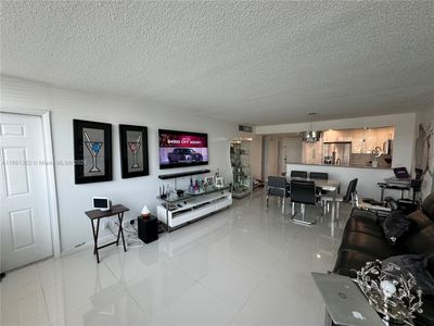 305 - 1410 S Ocean Dr, Condo with 1 bedrooms, 1 bathrooms and null parking in Hollywood FL | Image 1