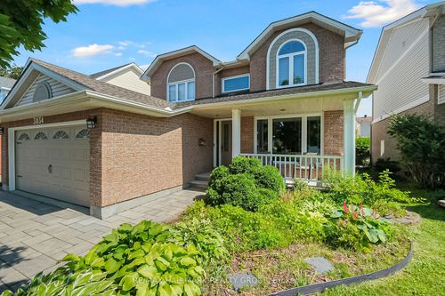 3034 Courtyard Cres, Gloucester, ON, K1T3R7 | Card Image
